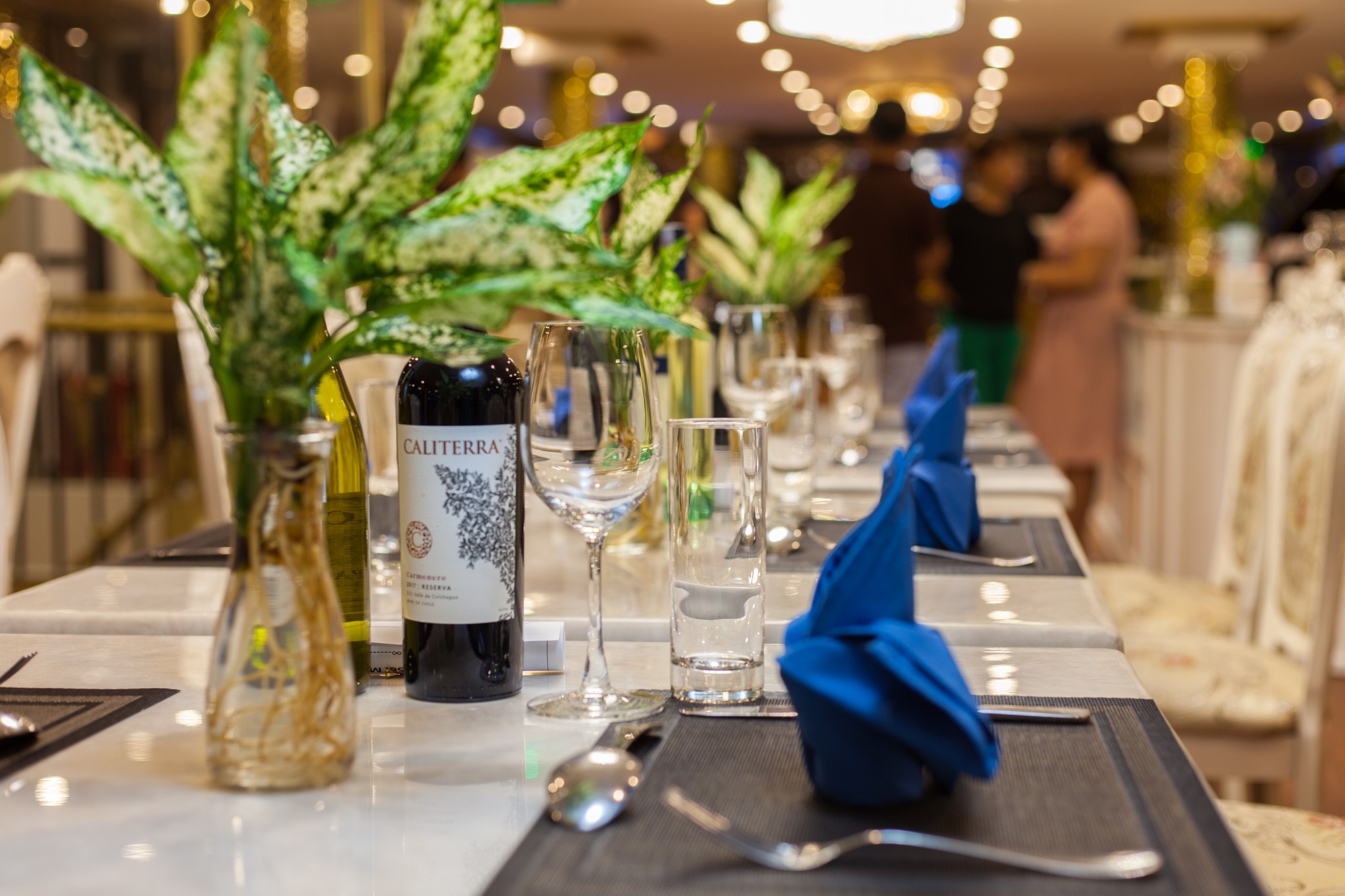 Du thuyền Aquamarine với thiết kế tân cổ điển sang trọng, tinh tế